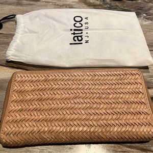 Latico Leathers TALULAH WALLET